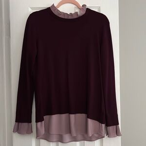 Women’s sweater with ruffle collar & sleeves